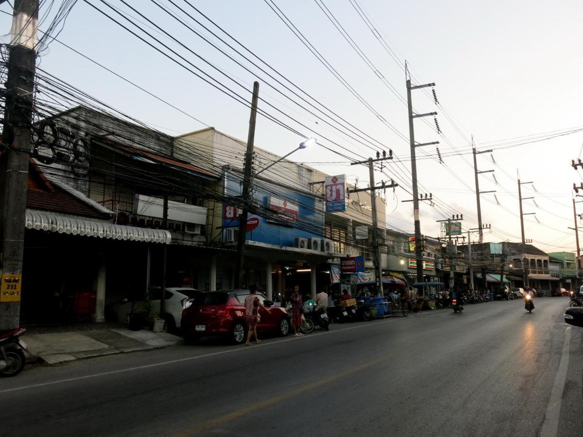 Niece Hostel - SHA Extra Plus Phuket Exterior foto